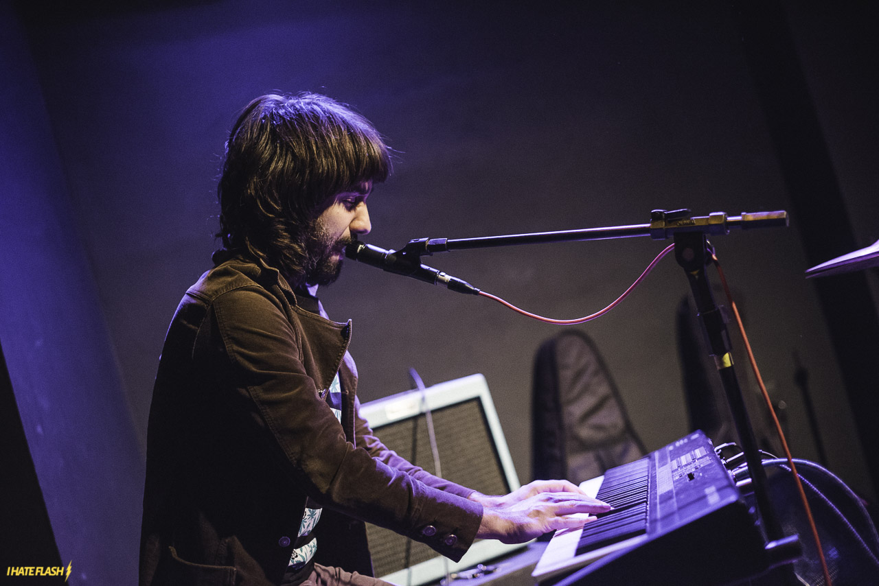 Boogarins + Hierofante Púrpura