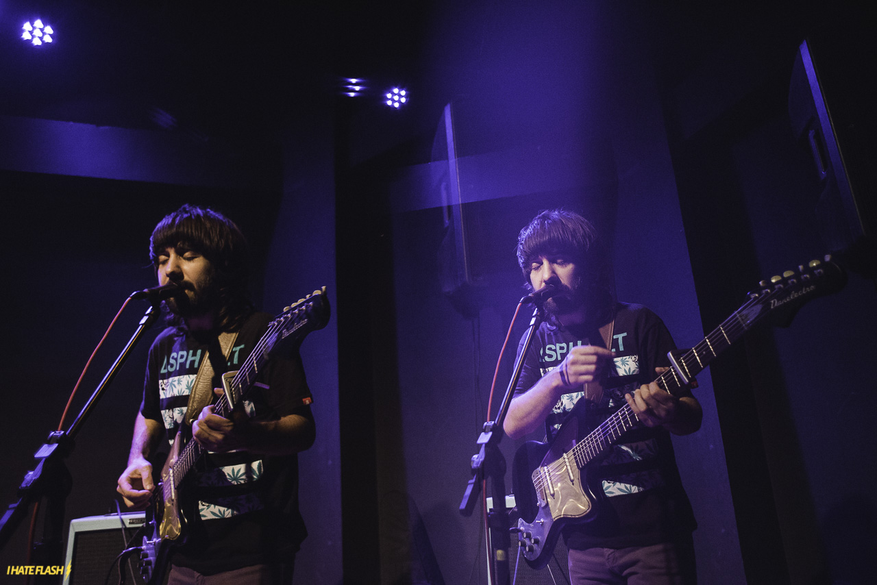 Boogarins + Hierofante Púrpura