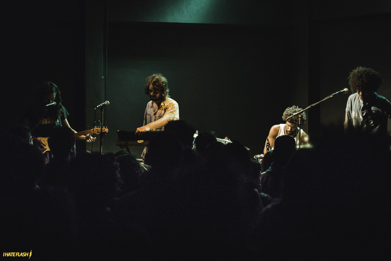 Boogarins + Hierofante Púrpura