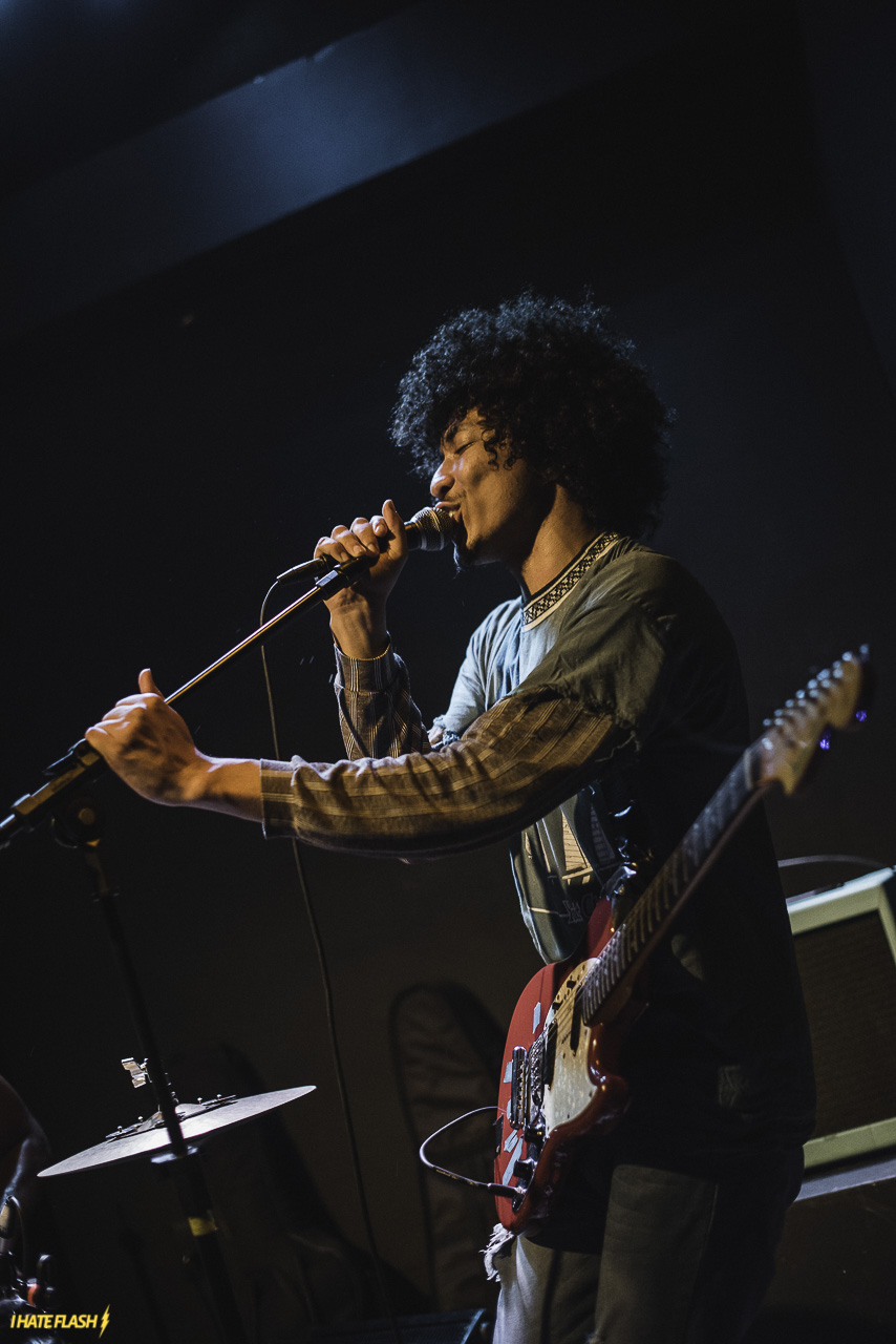 Boogarins + Hierofante Púrpura