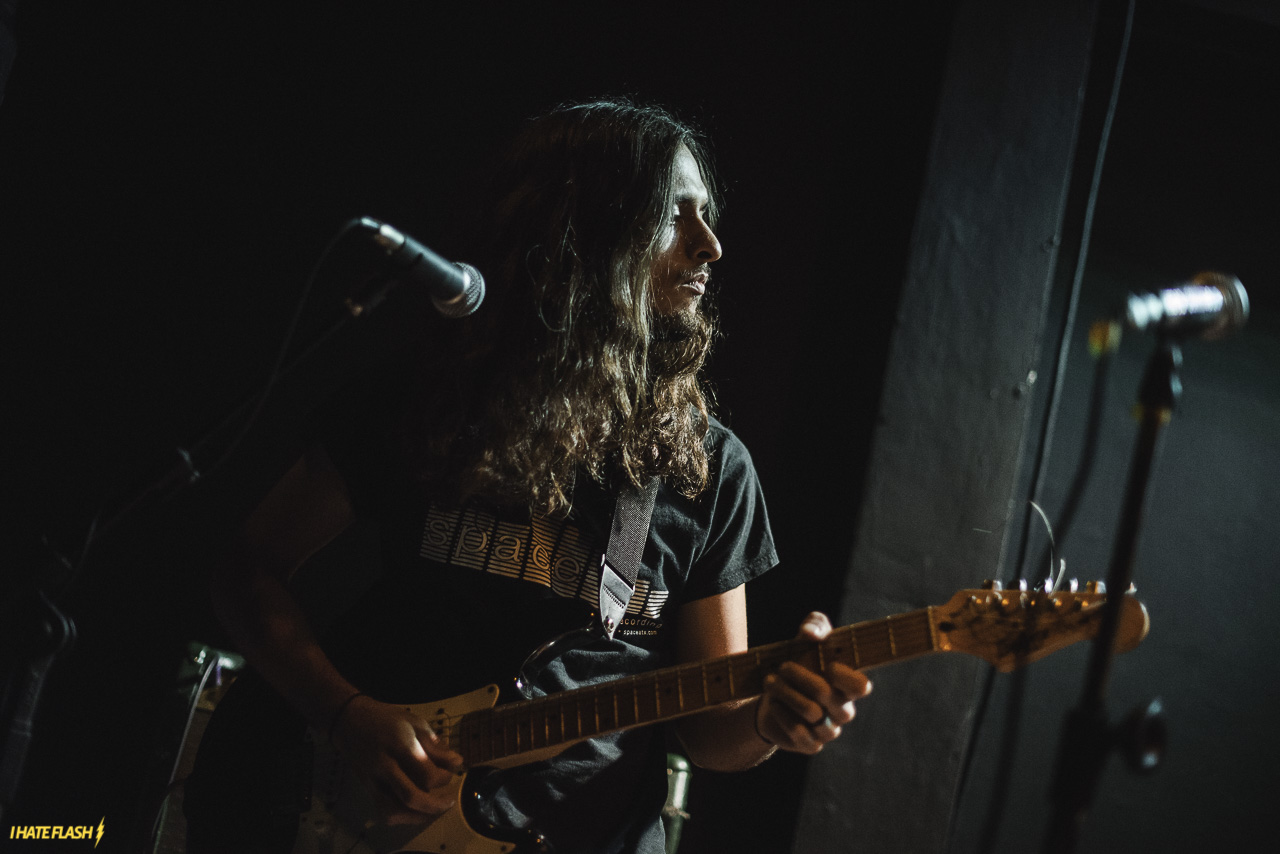 Boogarins + Hierofante Púrpura