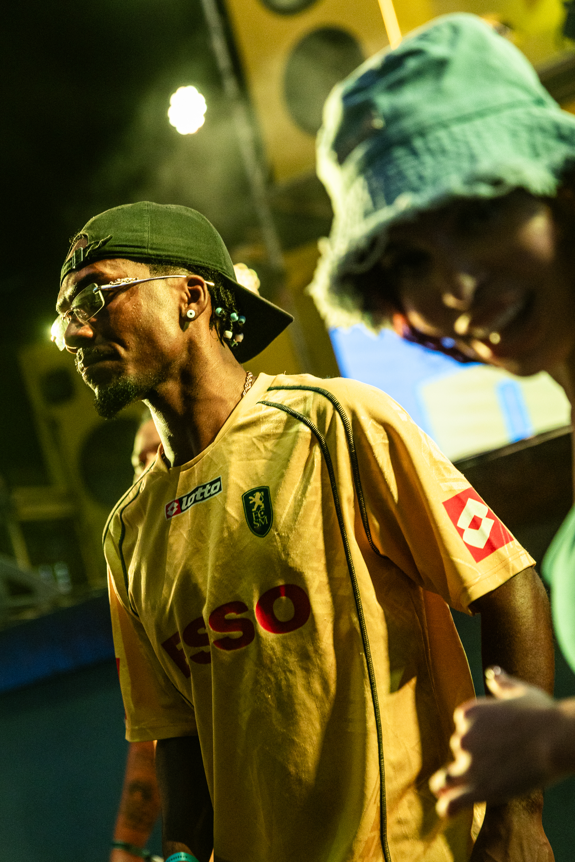 BAILE RARO