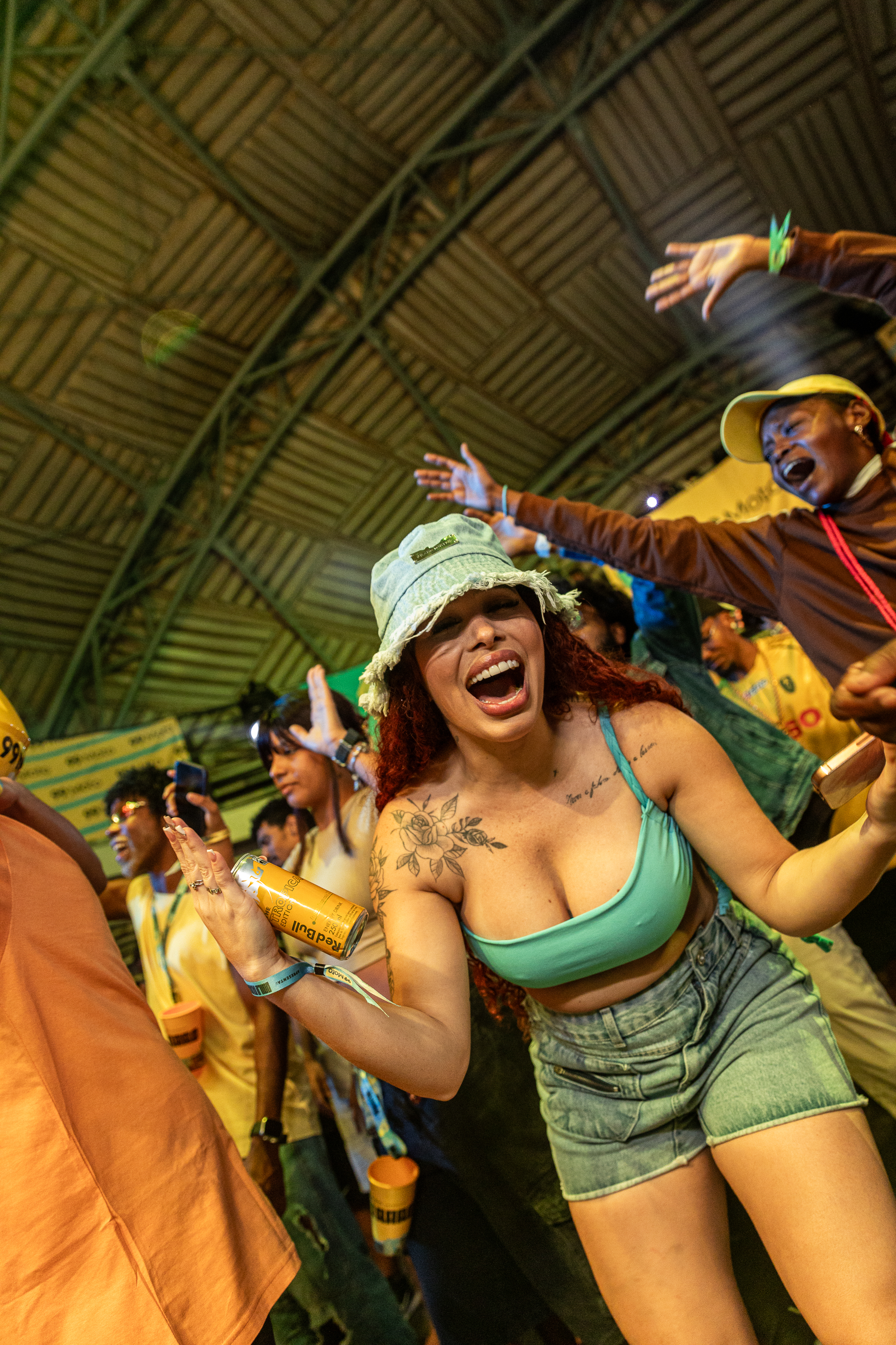 BAILE RARO