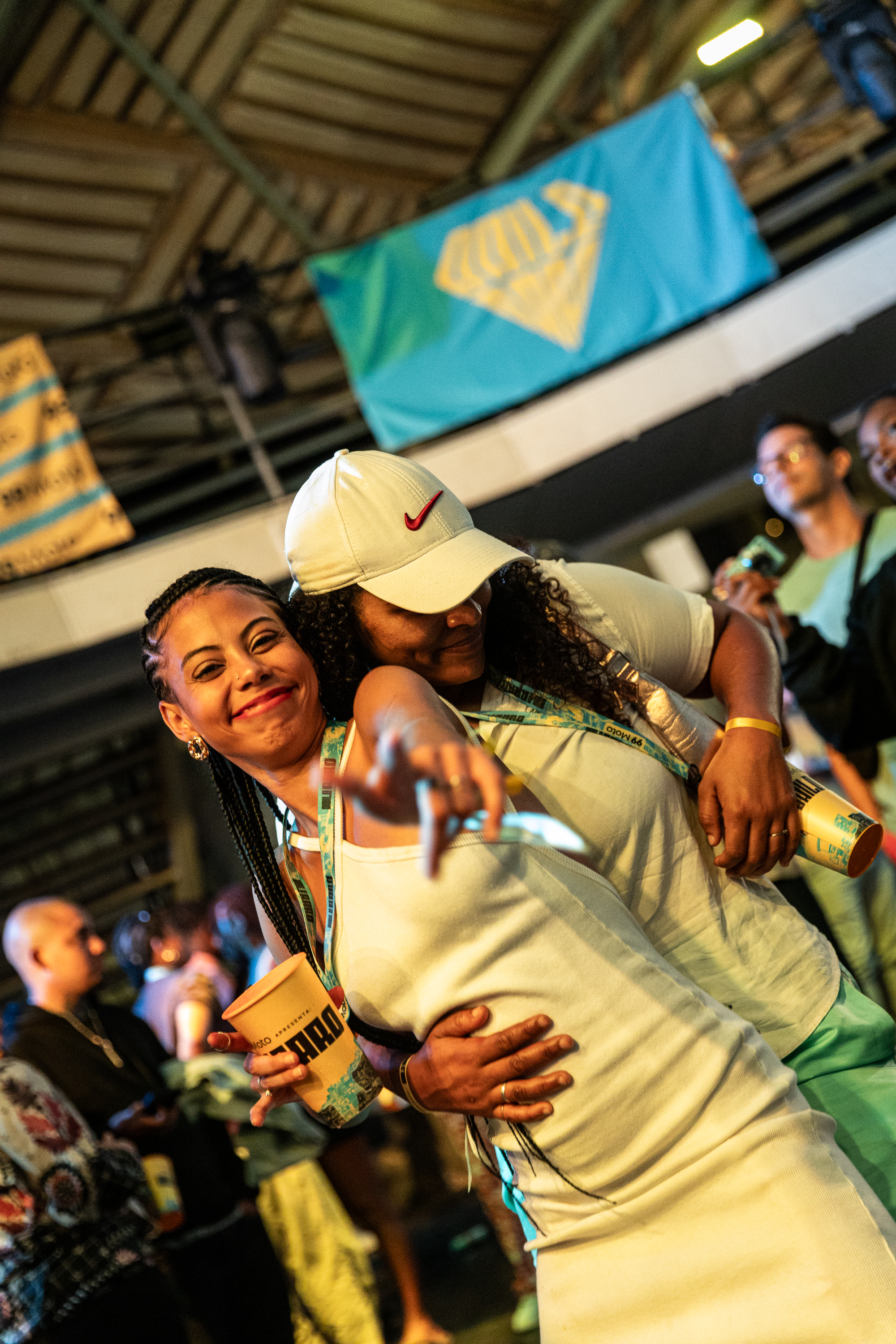 BAILE RARO
