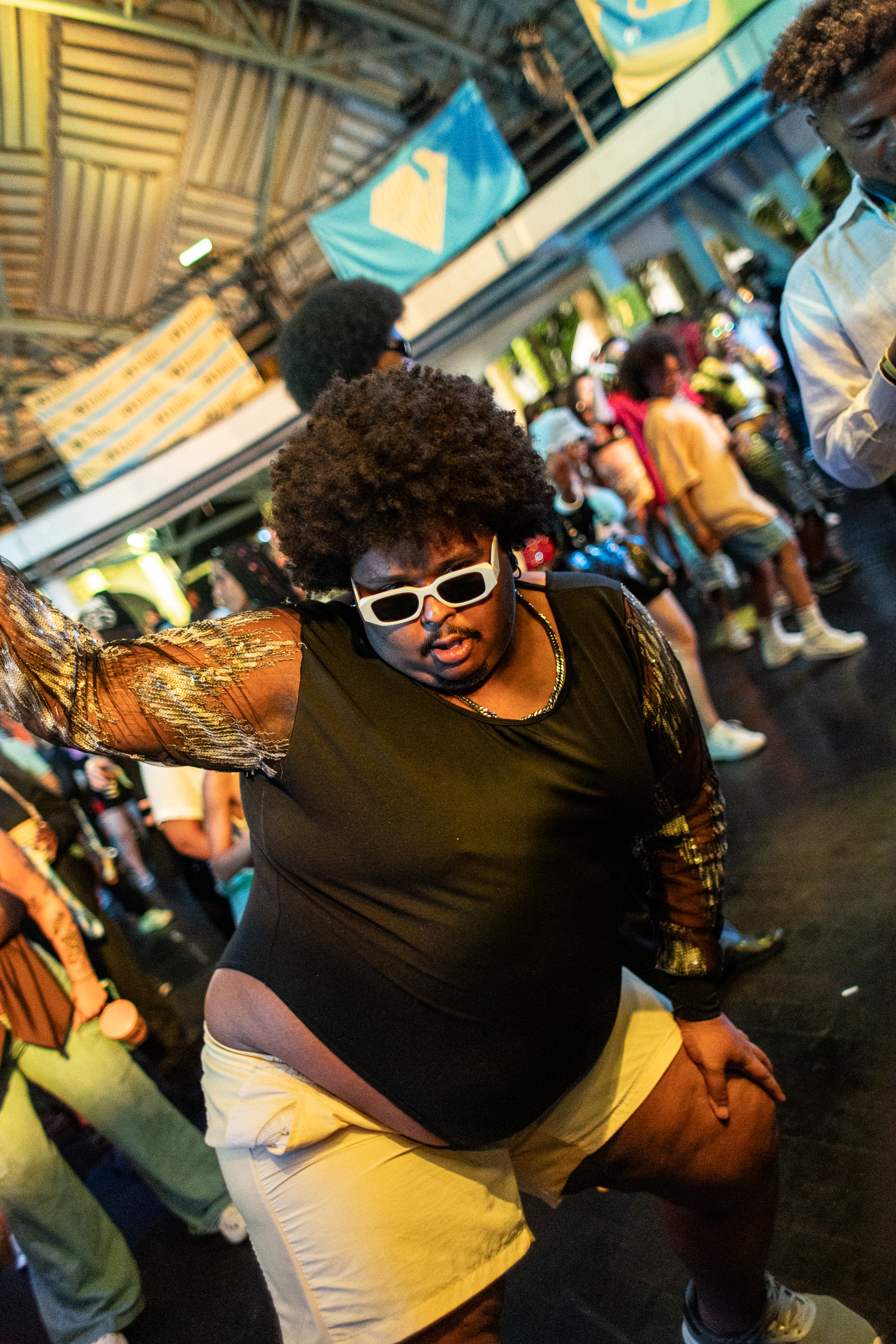 BAILE RARO