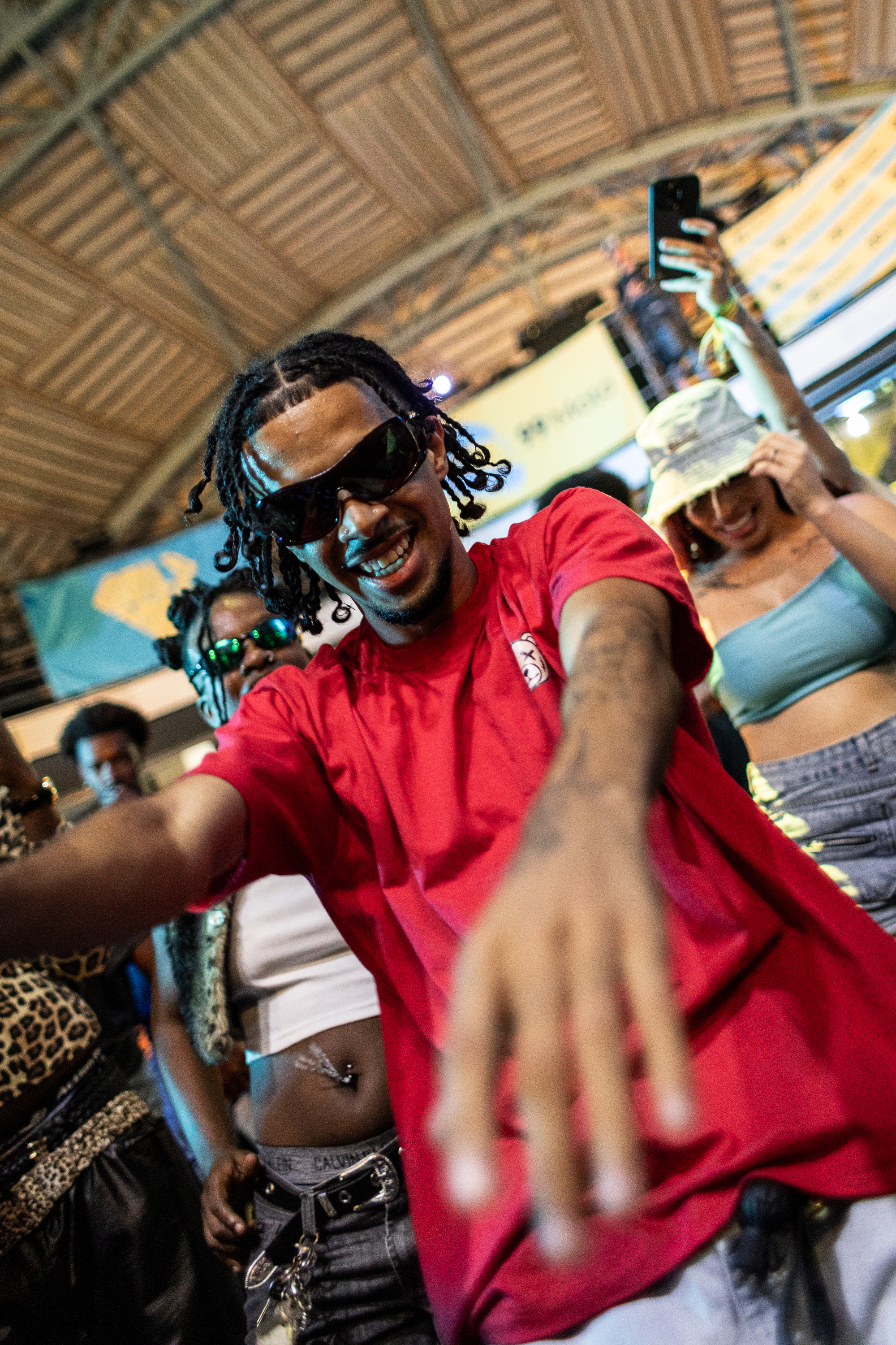BAILE RARO