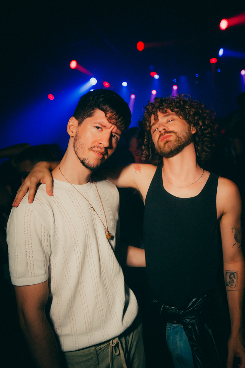 INJUSTIÇADA - HERE ALL NIGHT 