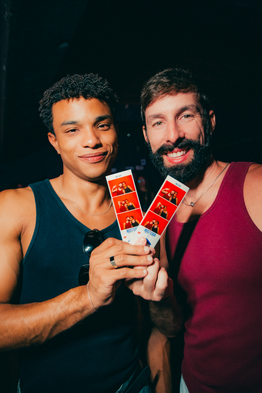 INJUSTIÇADA - HERE ALL NIGHT 