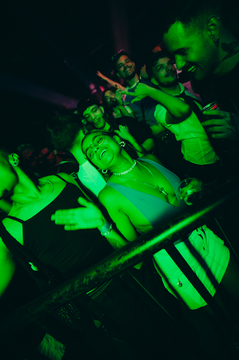 INJUSTIÇADA - HERE ALL NIGHT 