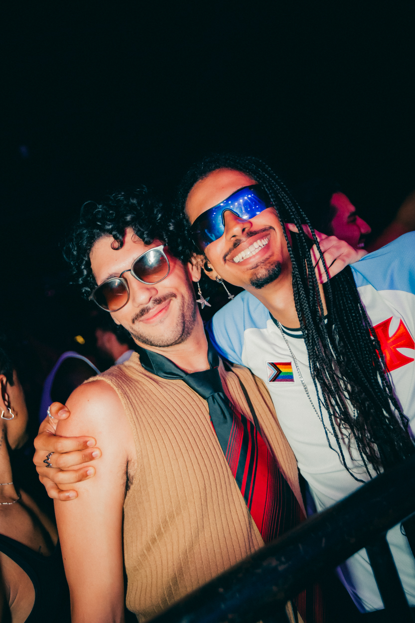 INJUSTIÇADA - HERE ALL NIGHT 