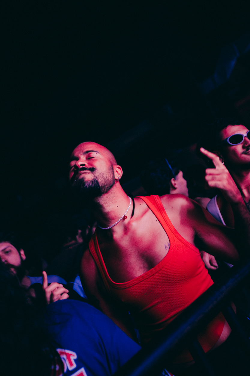 INJUSTIÇADA - HERE ALL NIGHT 