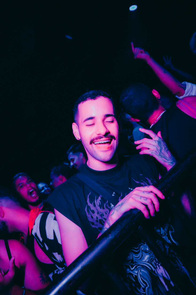 INJUSTIÇADA - HERE ALL NIGHT 