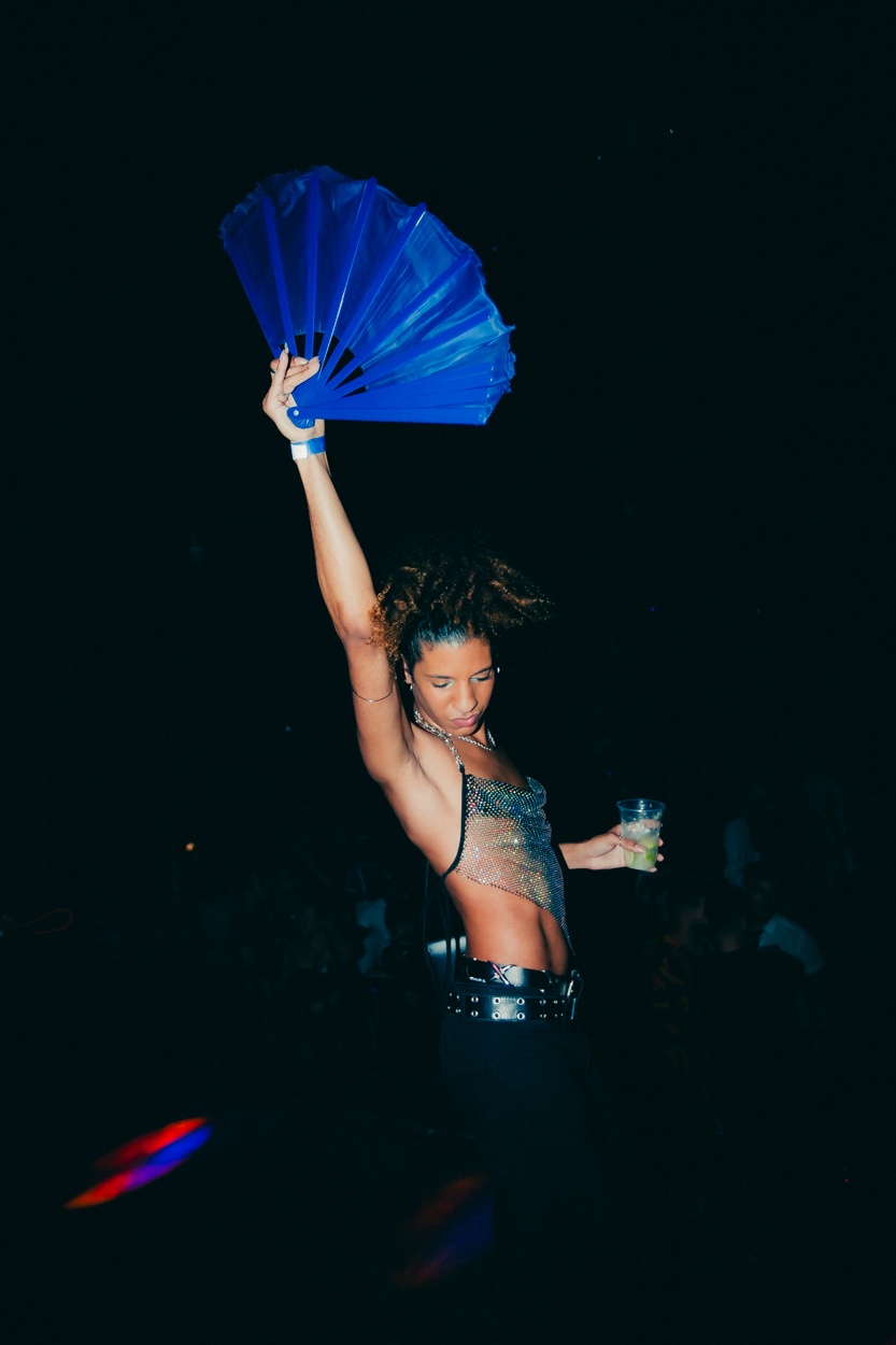 INJUSTIÇADA - HERE ALL NIGHT 