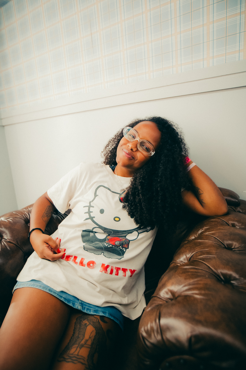 INJUSTIÇADA - HERE ALL NIGHT 