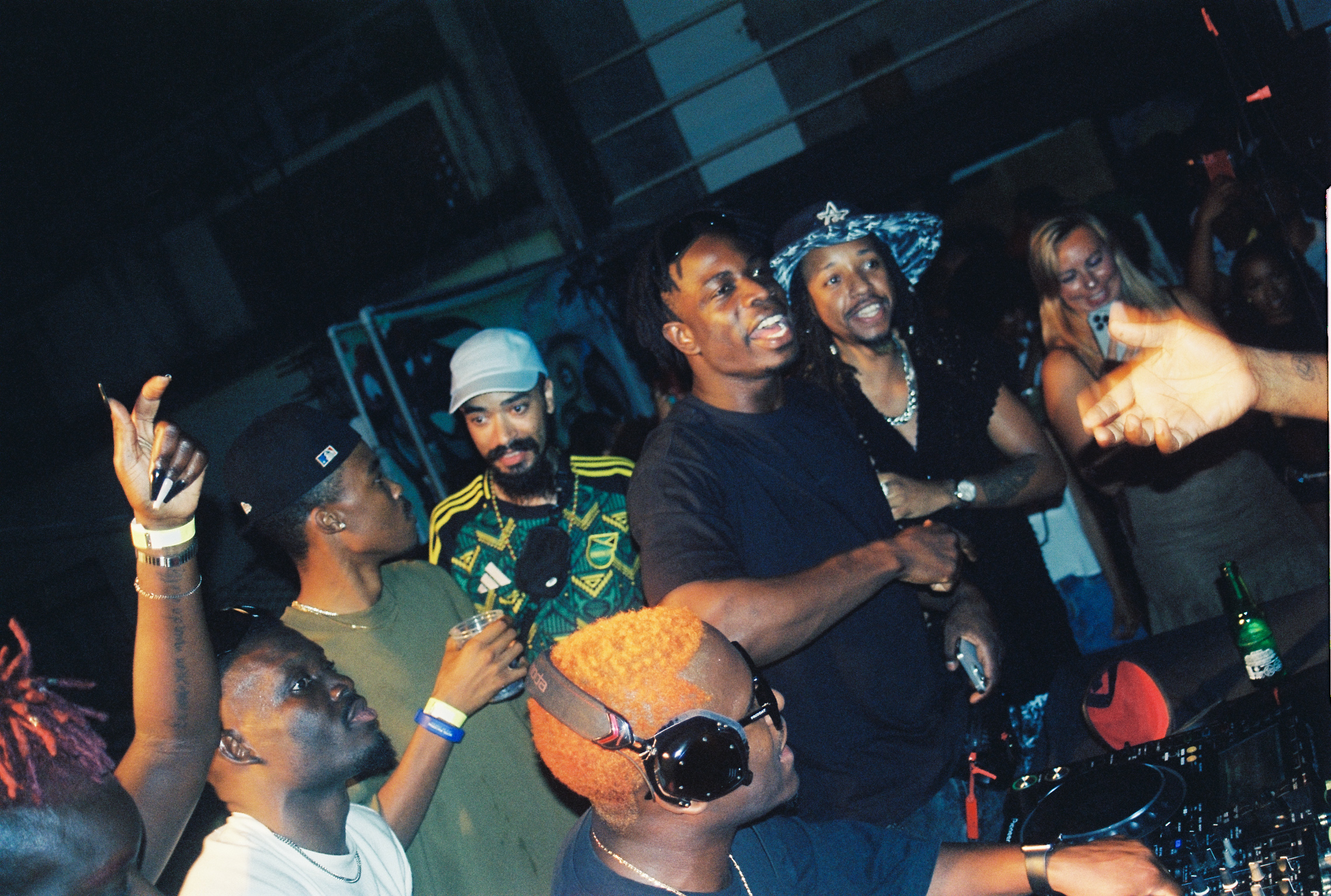 AFROGROOVE X TYLA VISAO VIDIGAL